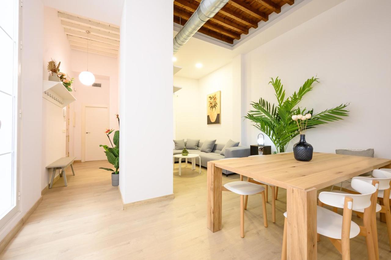 Modern 3 Bedroom, City Center With Patio & High Ceilings By 10Tosea Малага Экстерьер фото